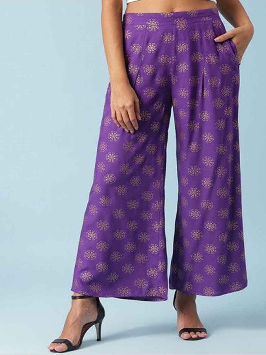 

Aila Women Mid Rise Printed Parallel Trouser, Violet