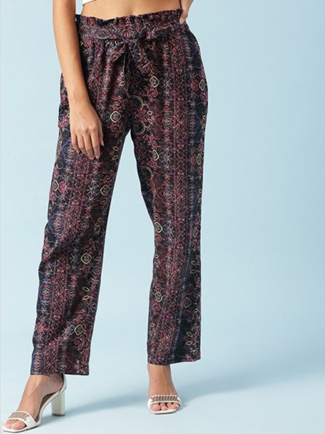 

Aila Women Printed Loose Fit Easy Wash Trousers, Black
