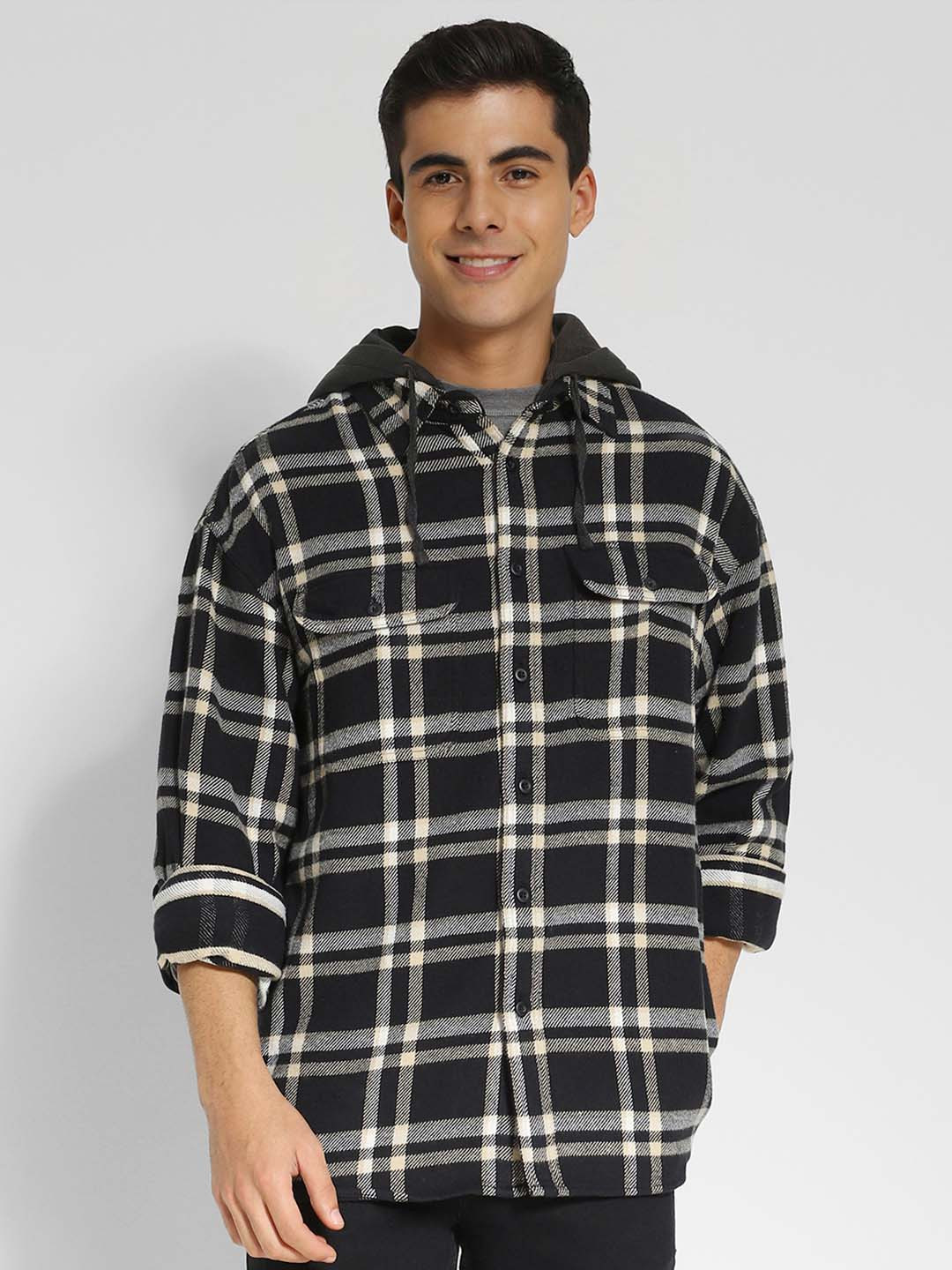 

AMERICAN EAGLE OUTFITTERS Checked Regular Fit Cotton Hood Curved Casual Shirt, Black