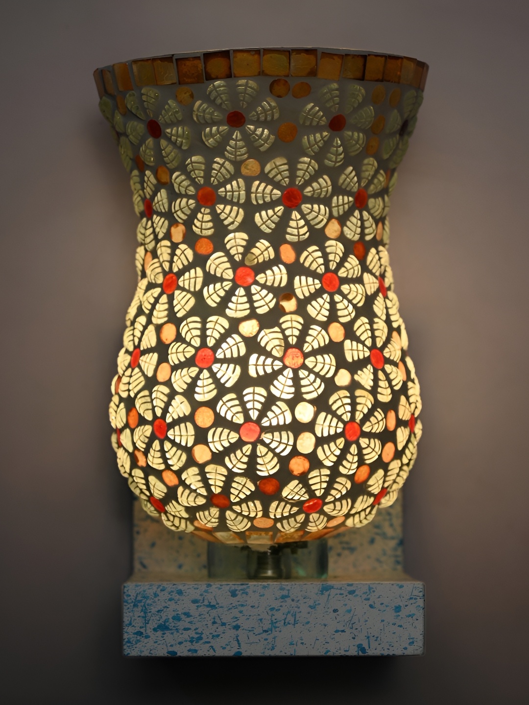 

Afast Red and White Glass Wall Lamp