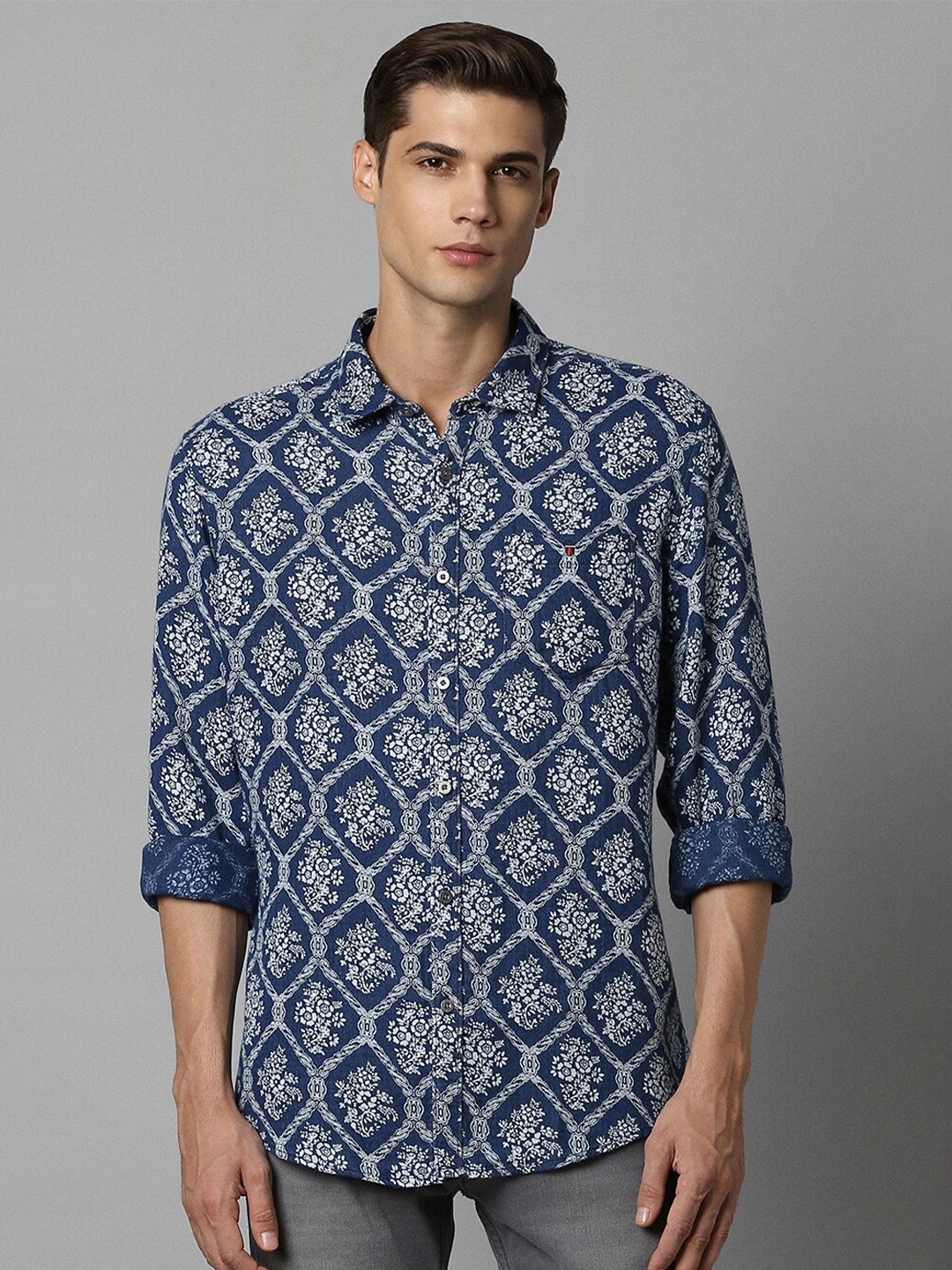 

Louis Philippe Jeans Men Blue Slim Fit Printed Casual Shirt