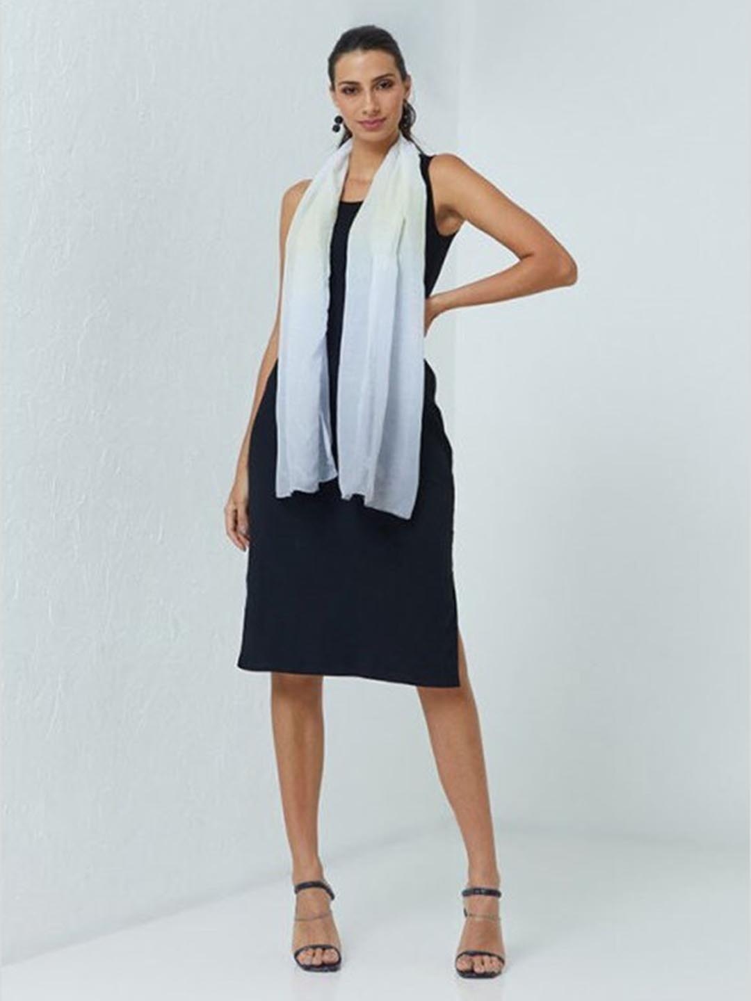 

Aila Solid Scarf, White
