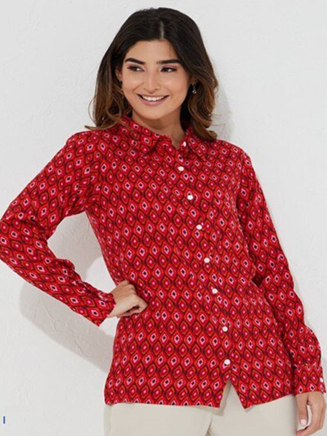 

Aila Geometric Printed Cuffed Sleeves Cotton Shirt Style Top, Coral