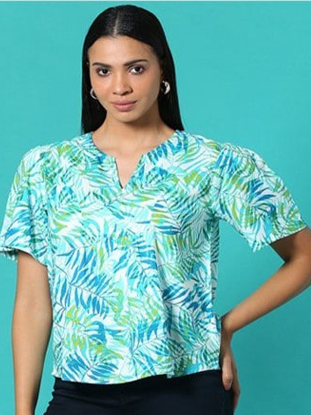 

Aila Tropical Printed Round Notched Neck Cotton Top, Green