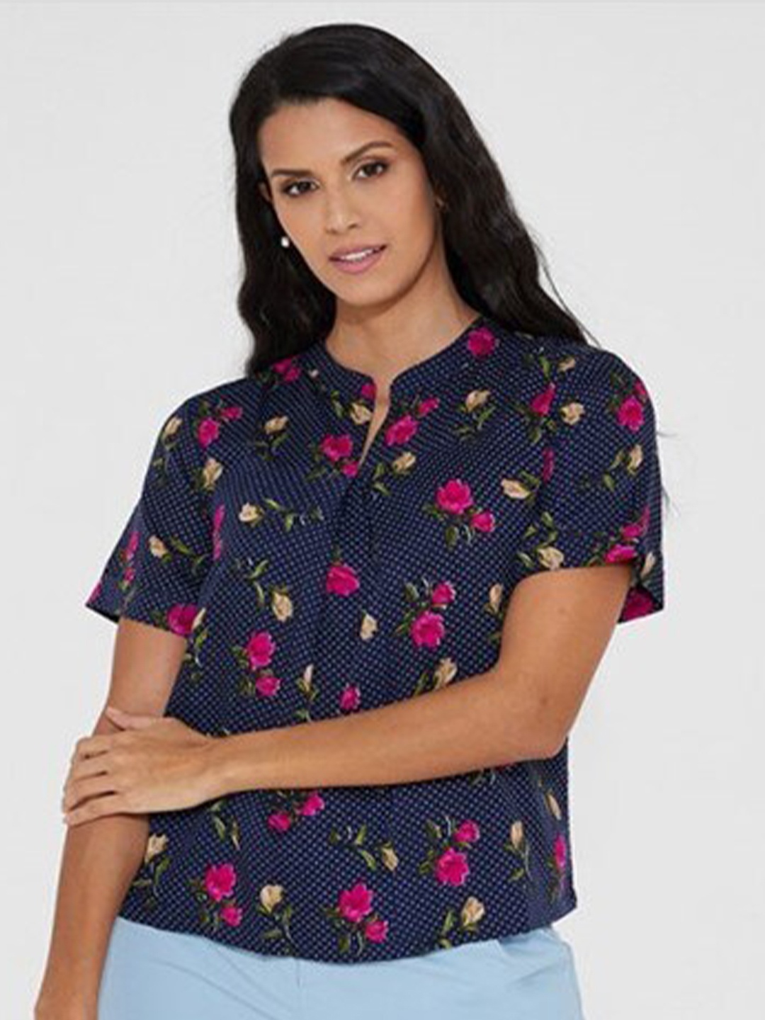 

Aila Floral Printed Cotton Regular Top, Blue