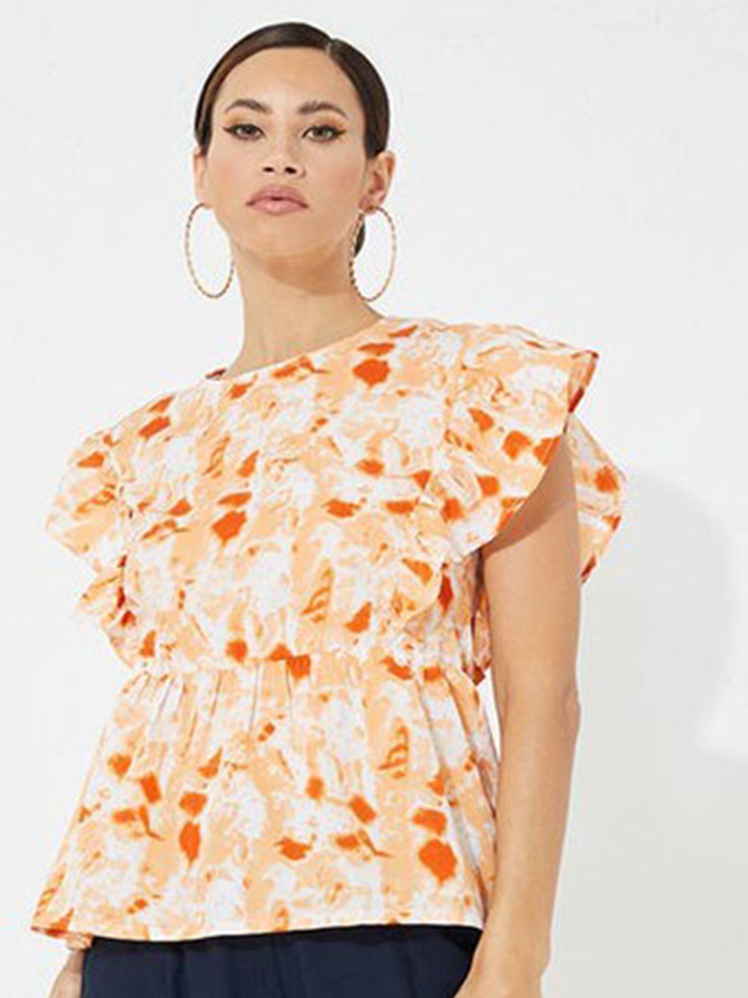 

Aila Abstract Printed Flutter Sleeves Top, Orange