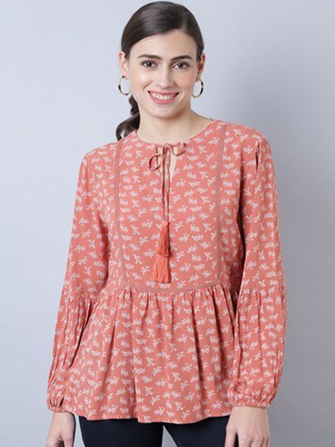 

Aila Floral Printed Regular Top, Pink
