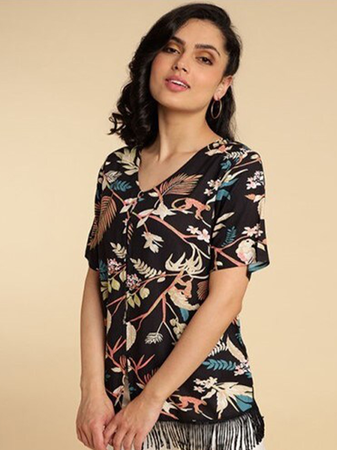 

Aila Floral Printed Cotton Top, Black