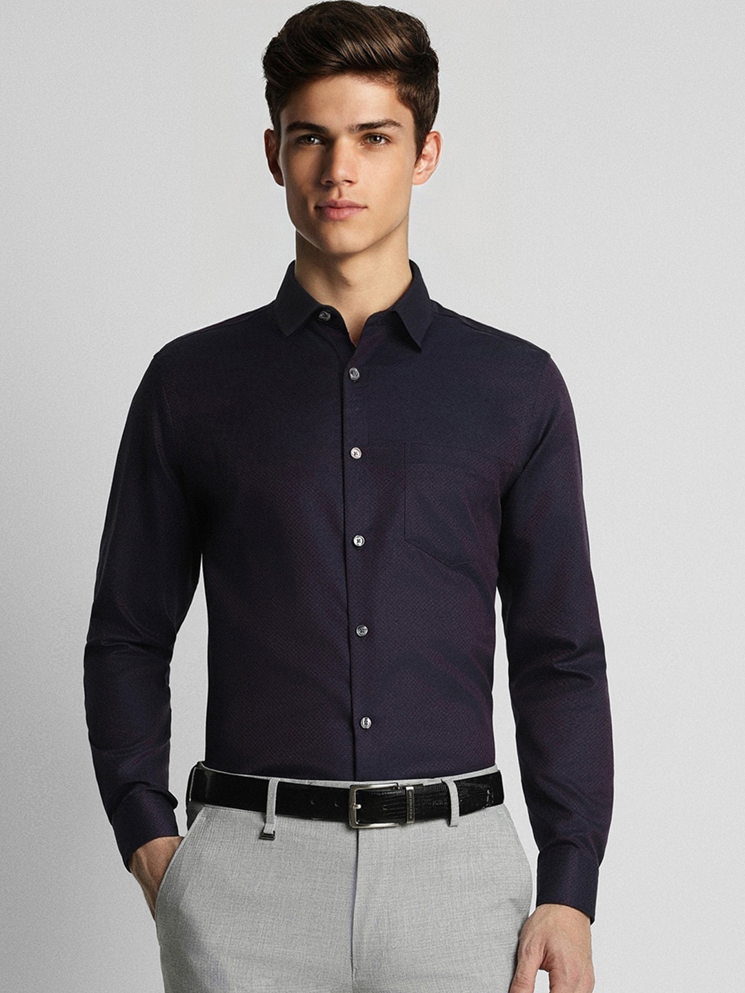 

Peter England Elite Slim Fit Pure Cotton Formal Shirt, Purple