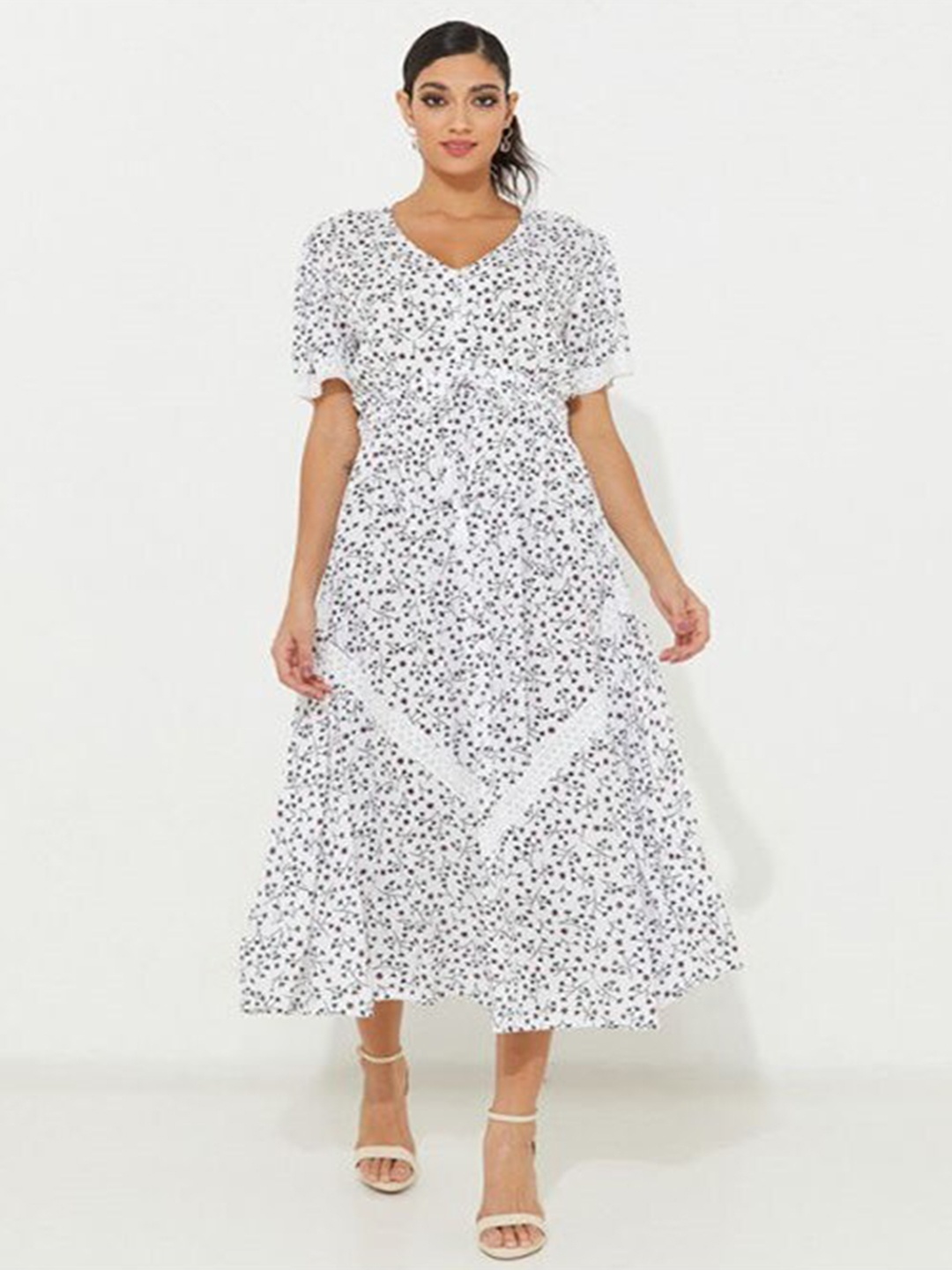 

Aila Floral Printed A-Line Midi Dress, White