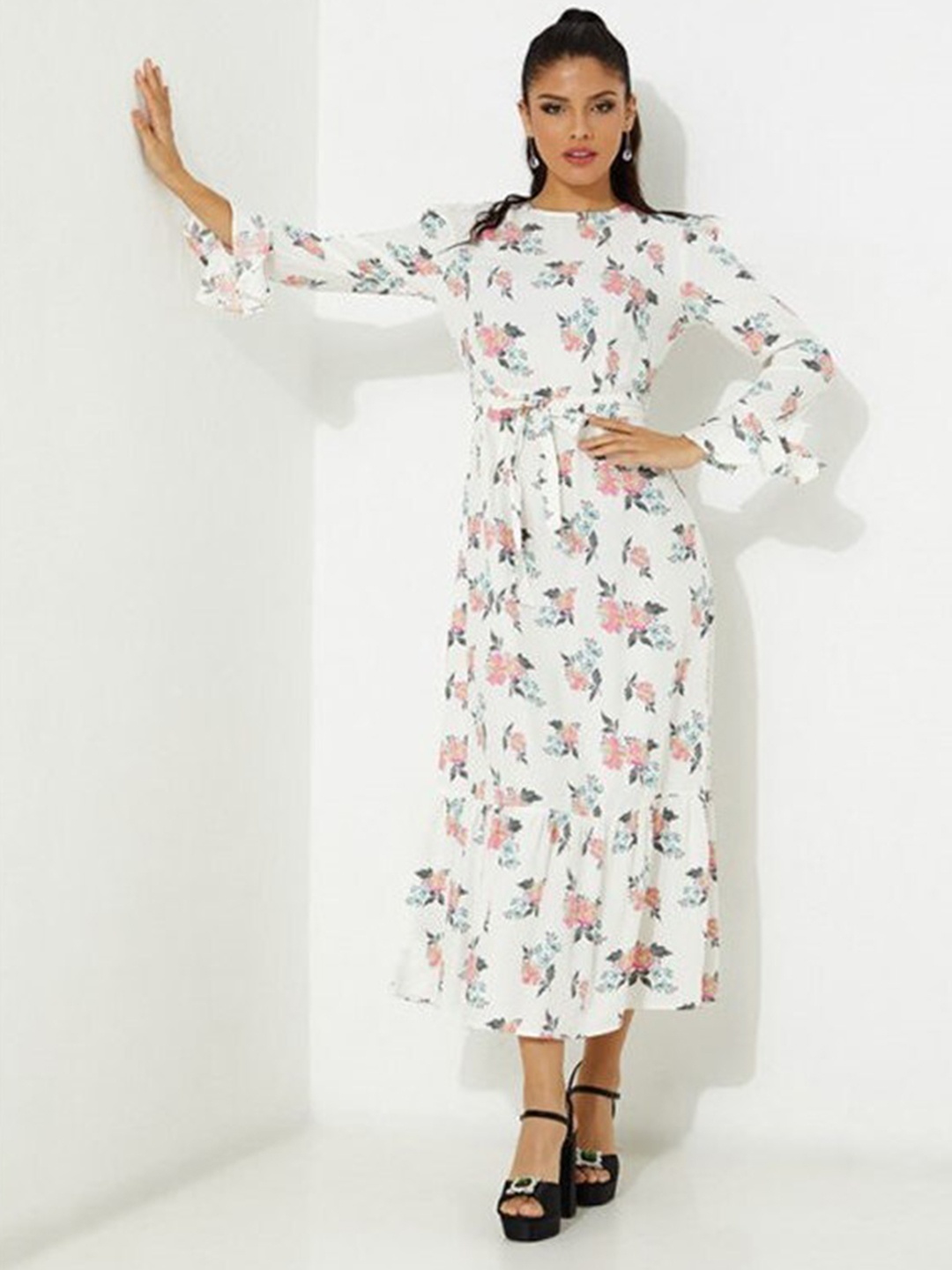 

Aila Floral Printed Maxi Dress, White