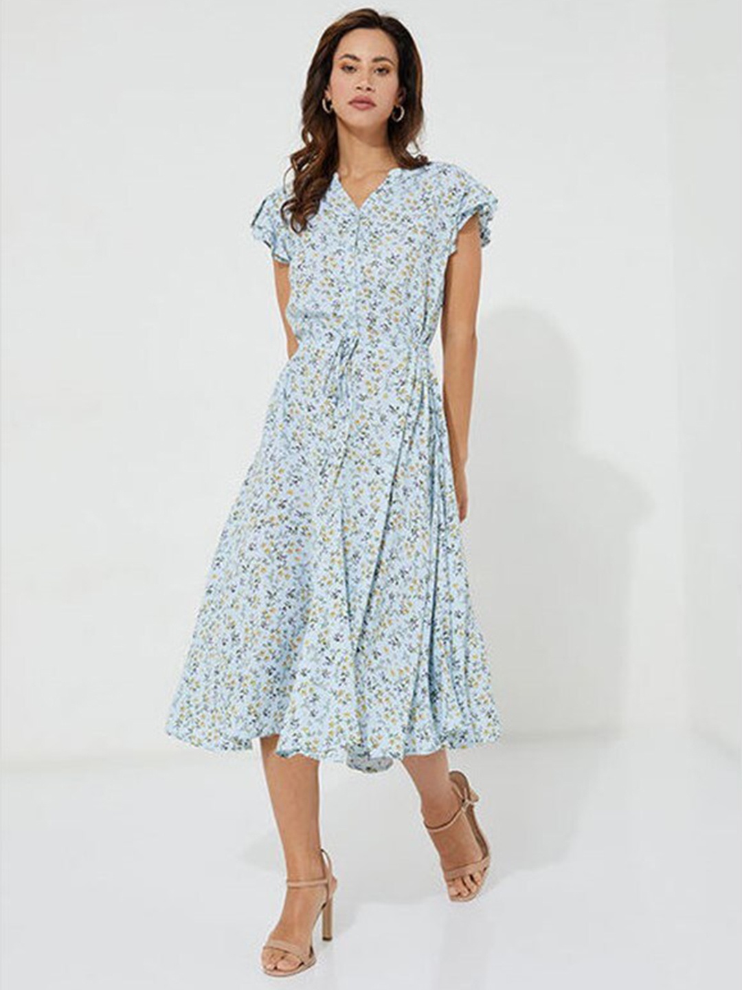 

Aila Floral Printed Mandarin Collar Flutter Sleeves Fit & Flare Midi Dress, White