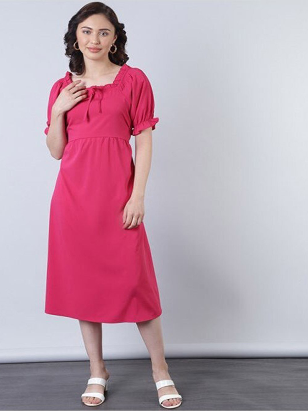

Aila Puffed Sleeves A-Line Midi Dress, Magenta