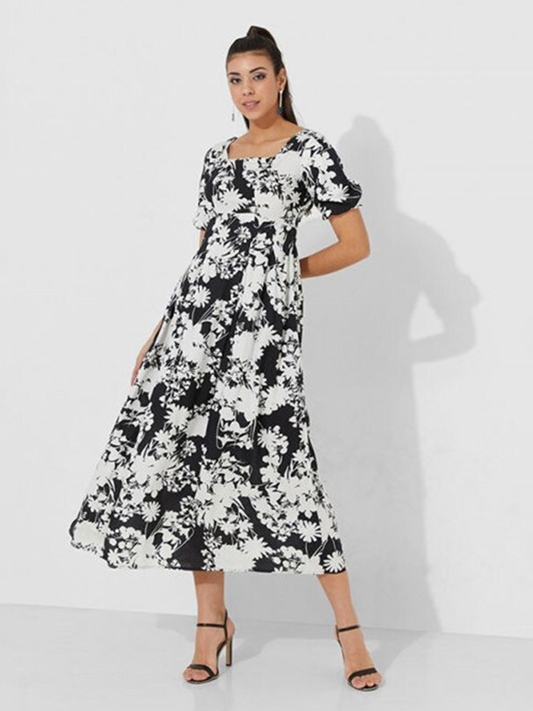 

Aila Floral Printed Square Neck Midi Fit & Flare Dress, Black