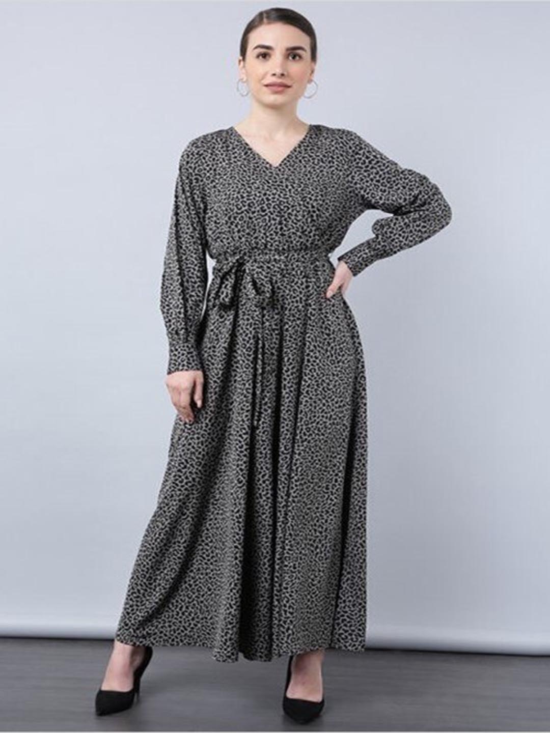 

Aila Animal Printed Cotton Tie Up Maxi Dress With Belt, Grey