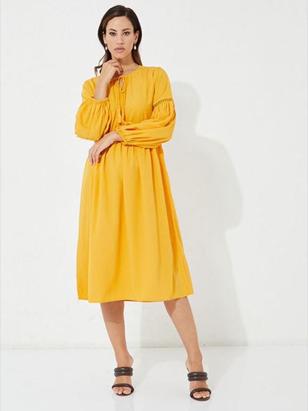 

Aila Puff Sleeves Fit & Flare Midi Dress, Yellow