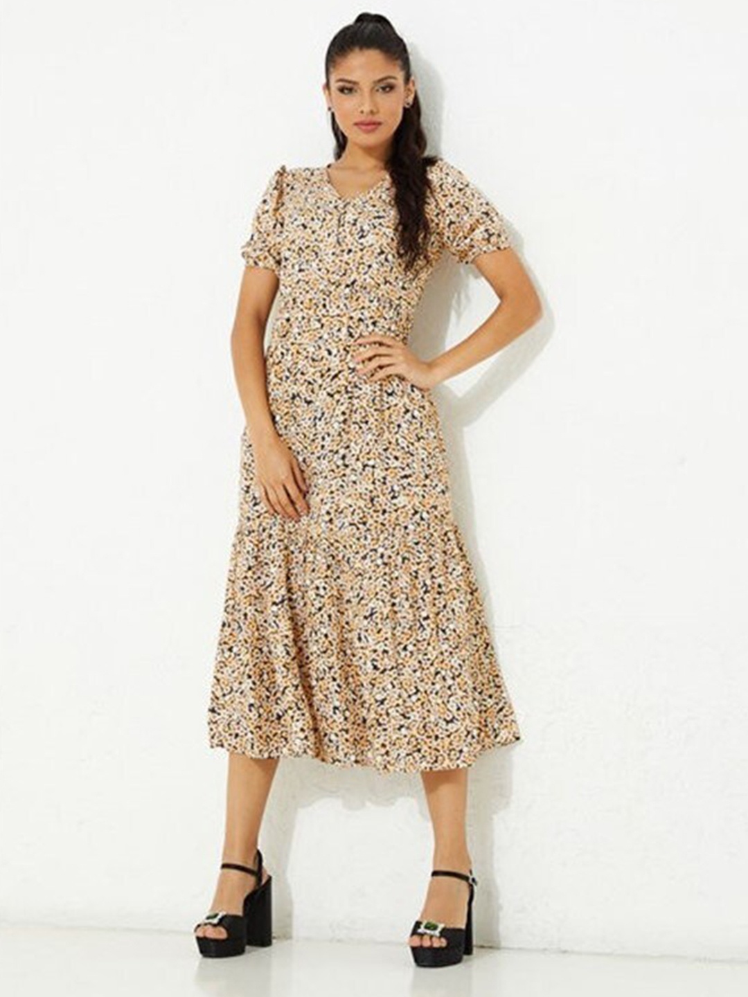 

Aila Floral Printed Puff Sleeves A-Line Midi Dress, Beige