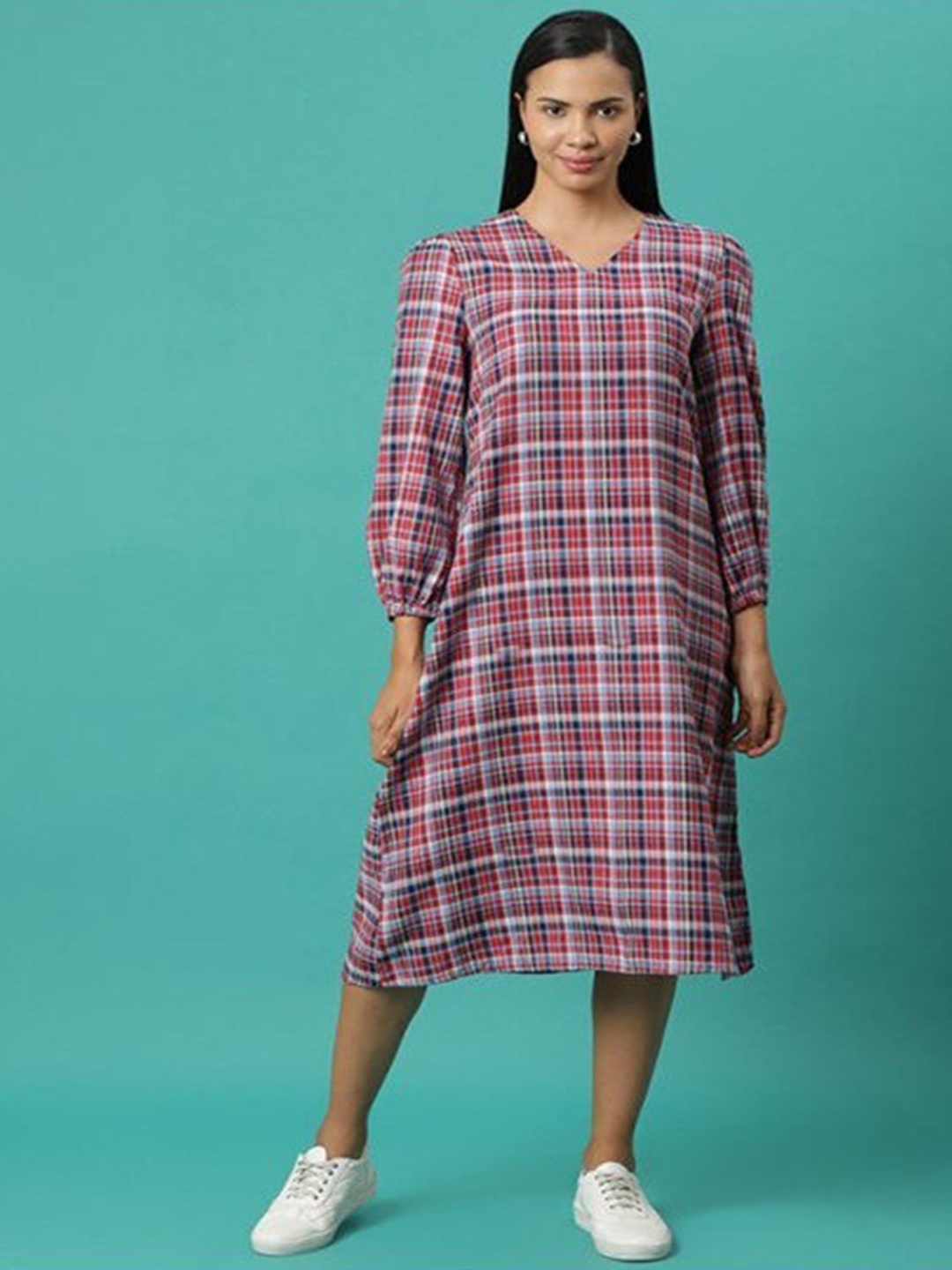 

Aila V-Neck Checked A-Line Opaque Midi Dress, Red