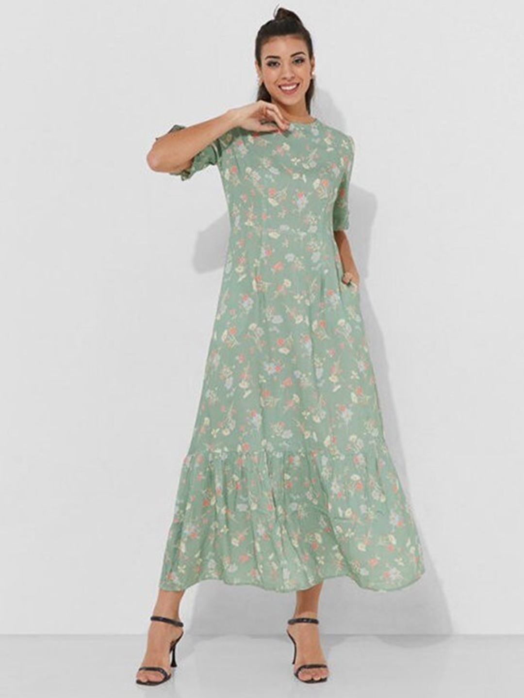 

Aila Floral Printed Round Neck A-Line Opaque Maxi Dress, Green