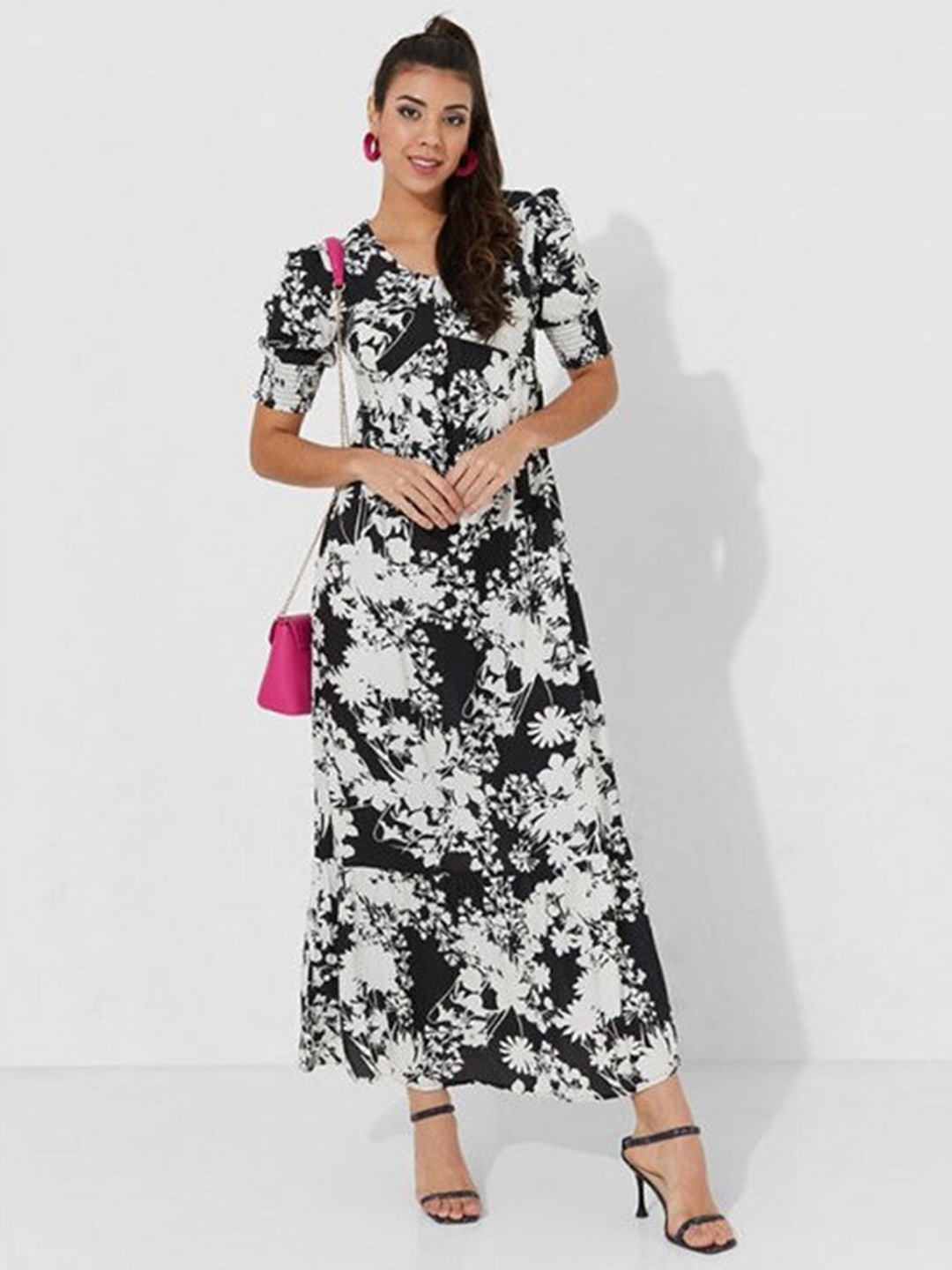 

Aila Floral Printed V-Neck Puff Sleeves Maxi Dress, Black