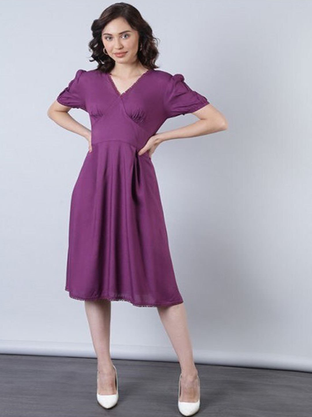 

Aila V-Neck Puff Sleeves A-Line Dress, Magenta