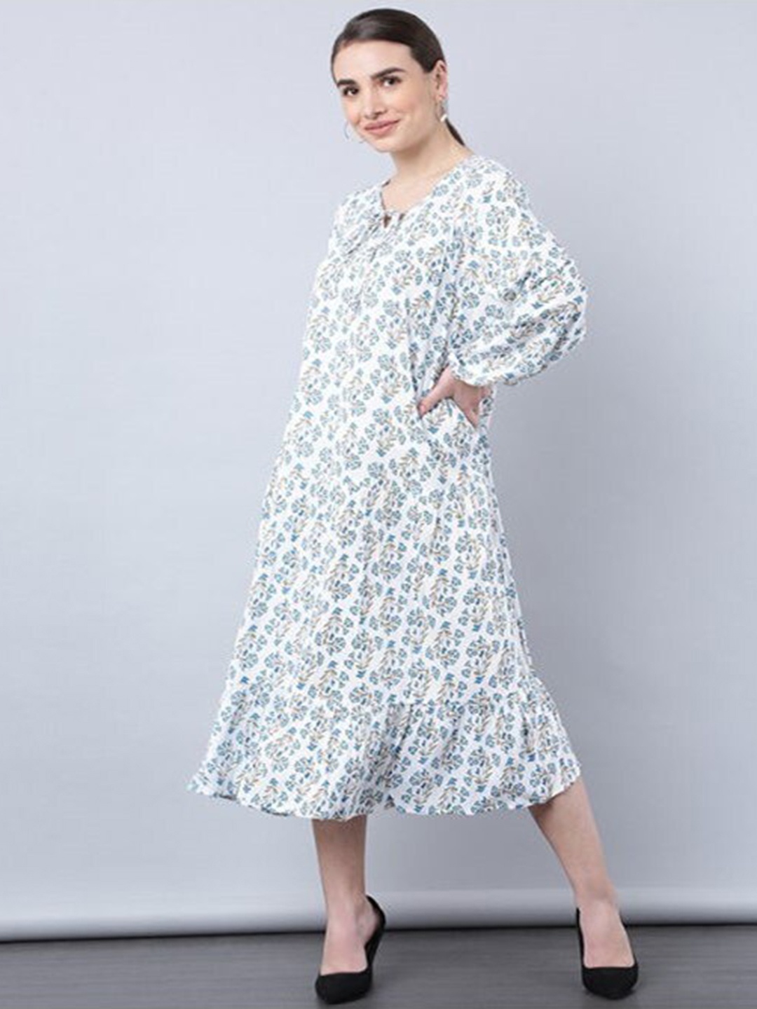 

Aila Floral Printed Keyhole Neck A-line Midi Dress, White