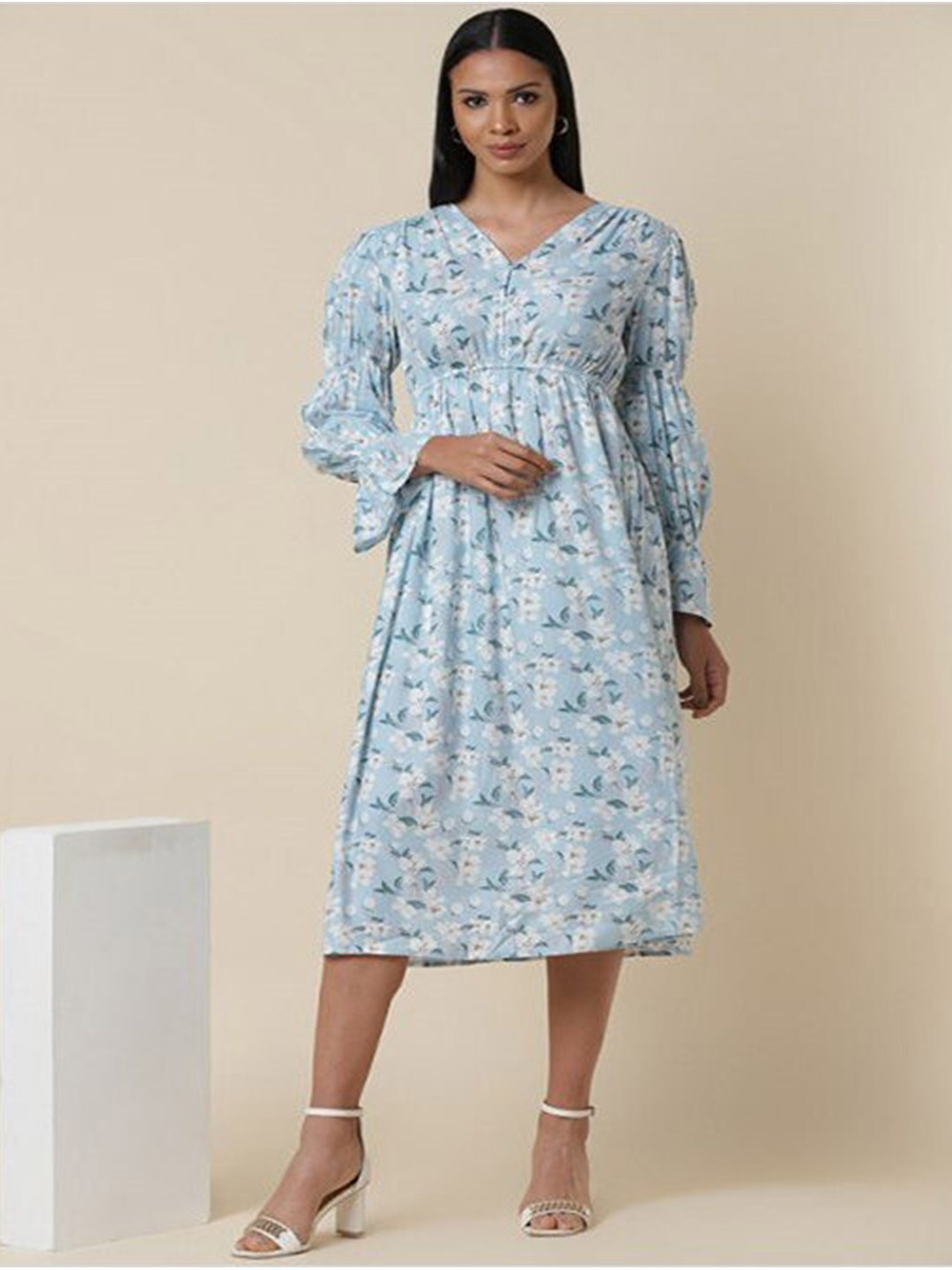 

Aila Floral Printed V-Neck Bell Sleeves Fit and Flare Midi Dress, Blue