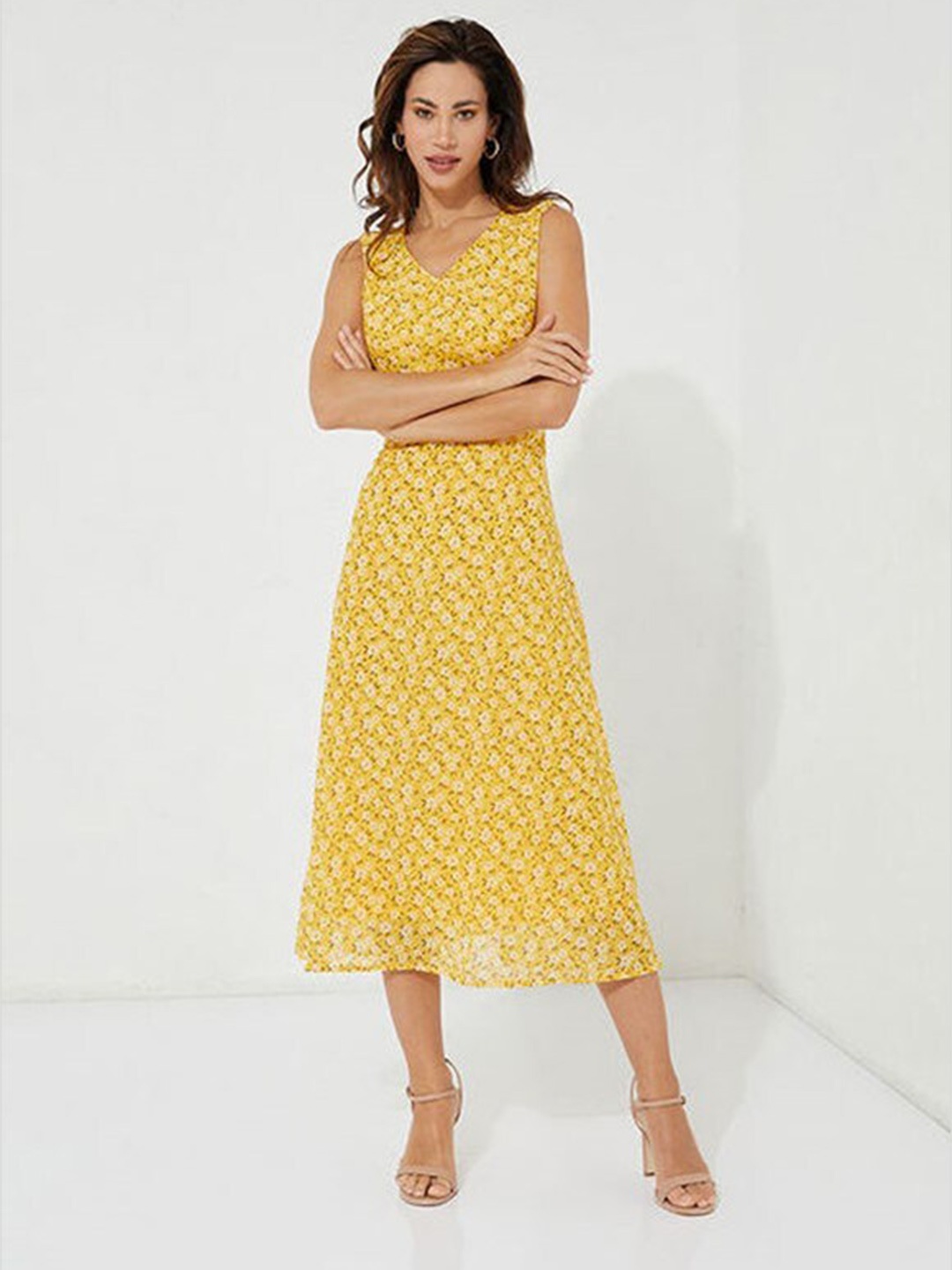 

Aila Abstract Printed A-Line Midi Dress, Yellow