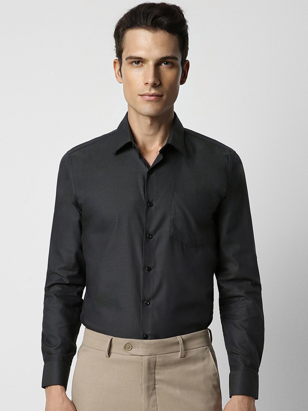 

Van Heusen Spread Collar Long Sleeves Slim Fit Cotton Formal Shirt, Black