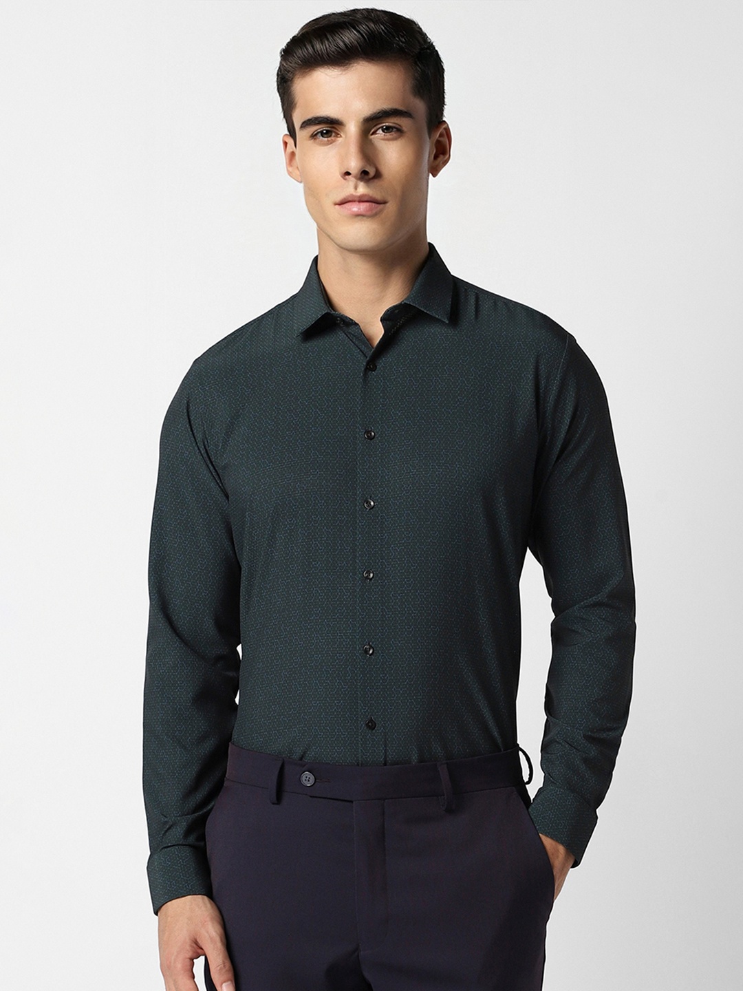 

Van Heusen Geometric Printed Spread Collar Slim Fit Formal Shirt, Green