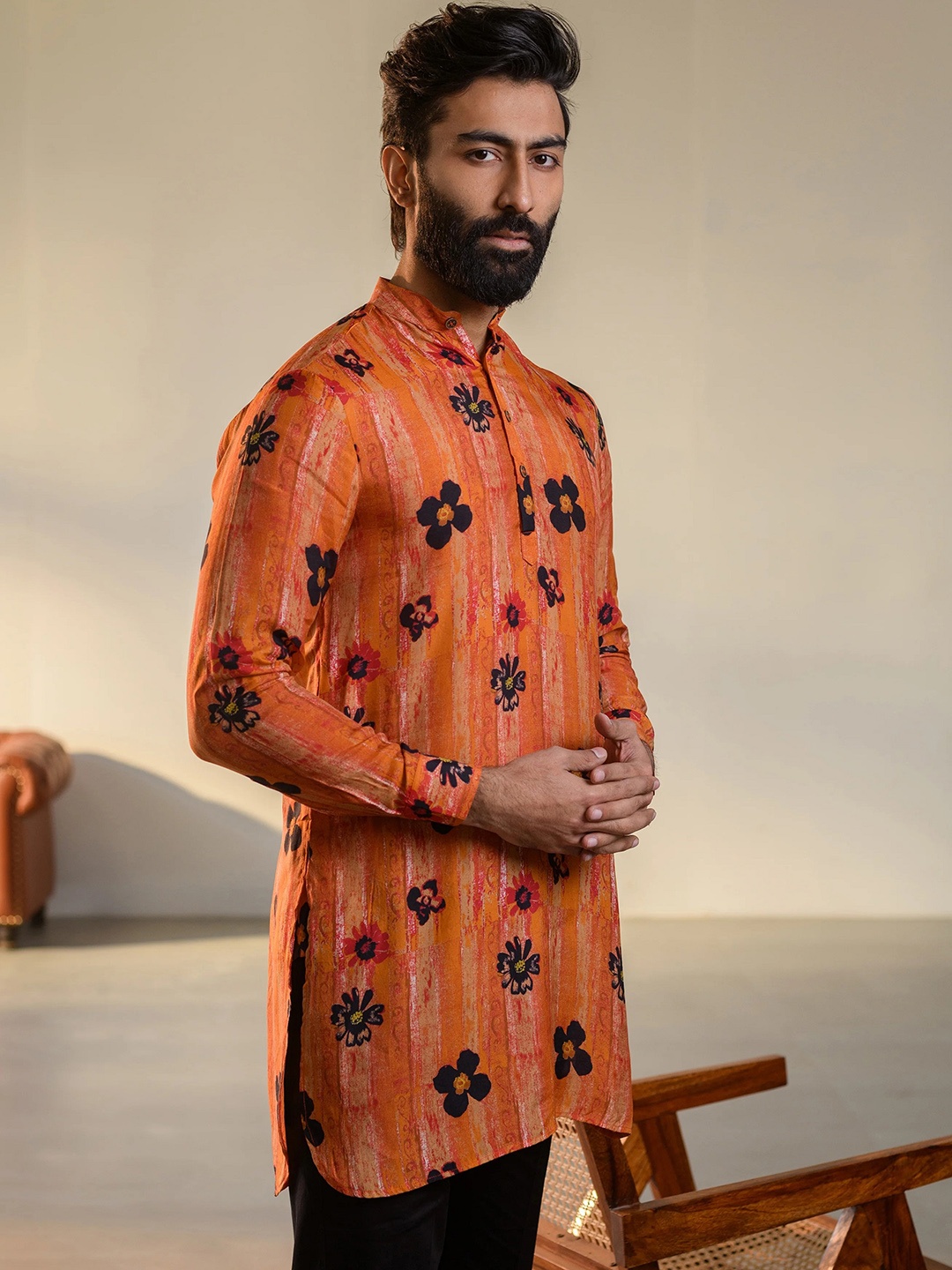 

QB MEN Floral Printed Pure Cotton Straight Kurta, Orange