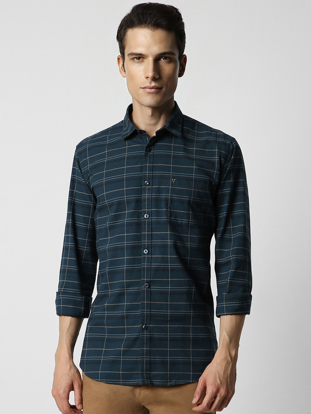 

Van Heusen Sport Slim Fit Tartan Checked Pure Cotton Casual Shirt, Blue