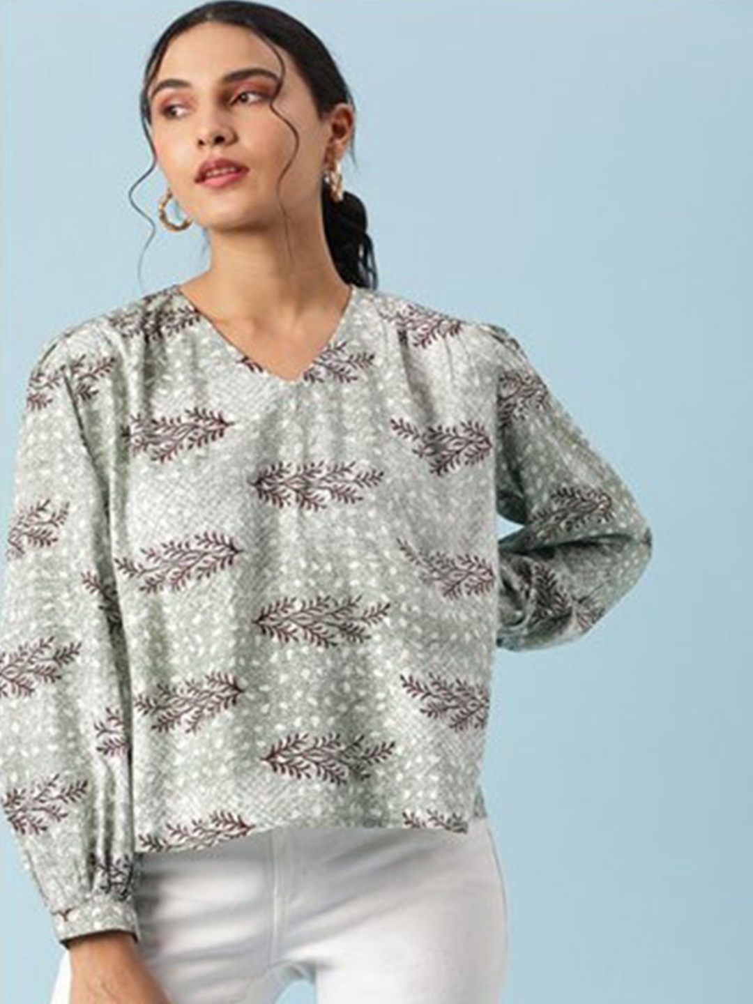 

Aila Floral Printed V-Neck Cuffed Sleeves Cotton Top, Green