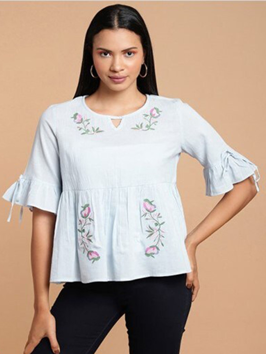 

Aila Floral Printed Keyhole Neck Cotton Empire Top, Blue