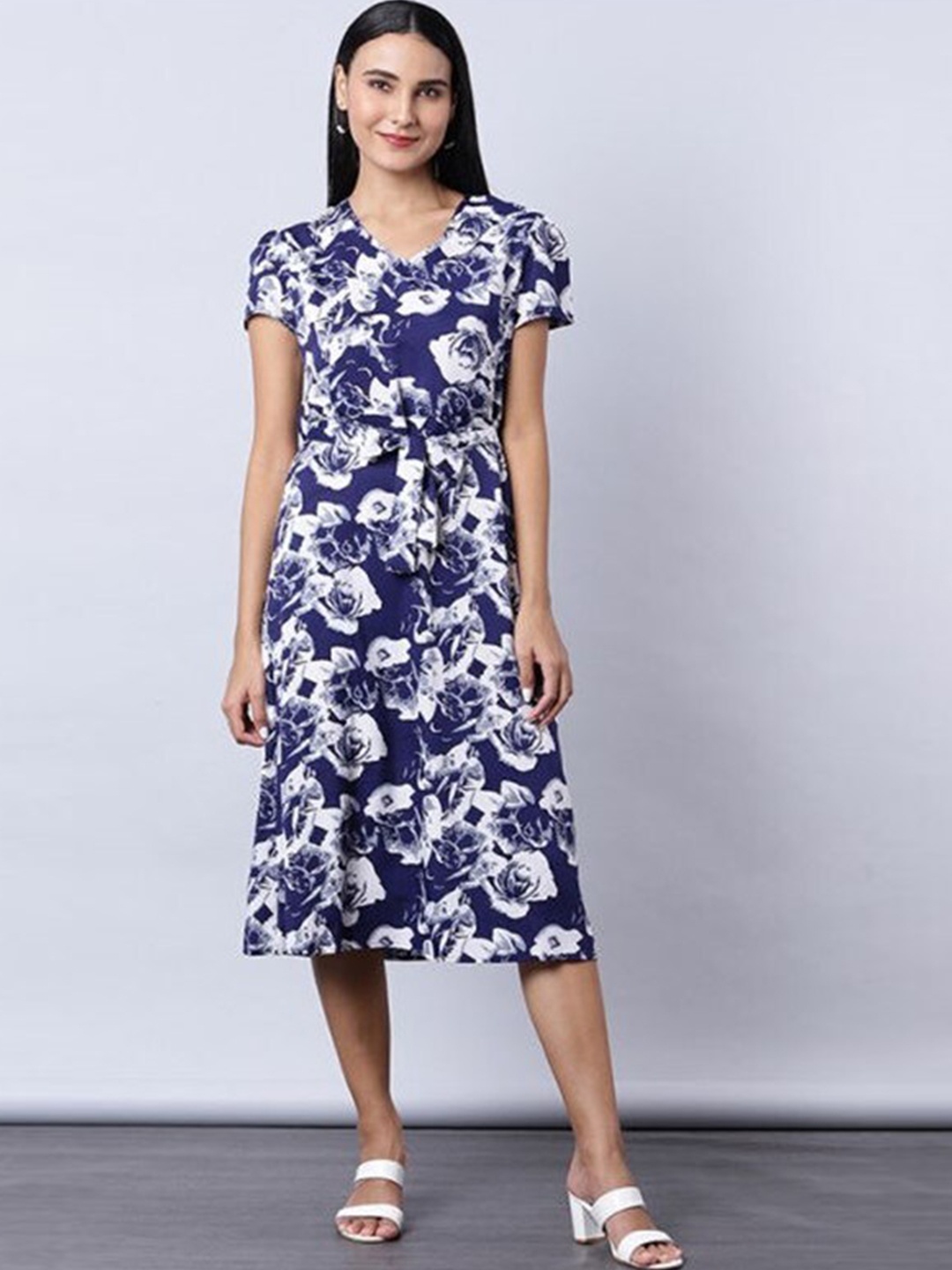 

Aila Floral Printed Tie-Ups Sheath Midi Dress, Blue
