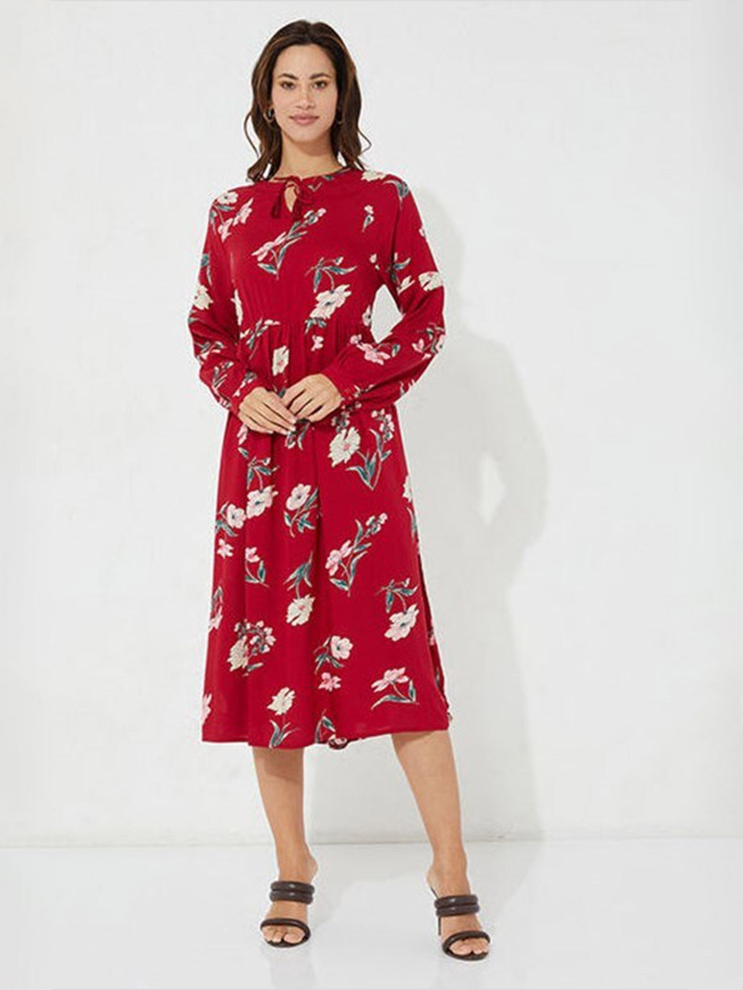 

Aila Floral Printed Tie-Up Neck Fit & Flare Midi Dress, Red