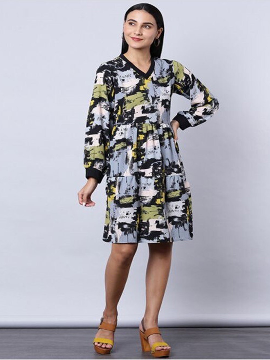 

Aila Abstract Printed V-Neck Cotton Fit and Flare Dress, Black