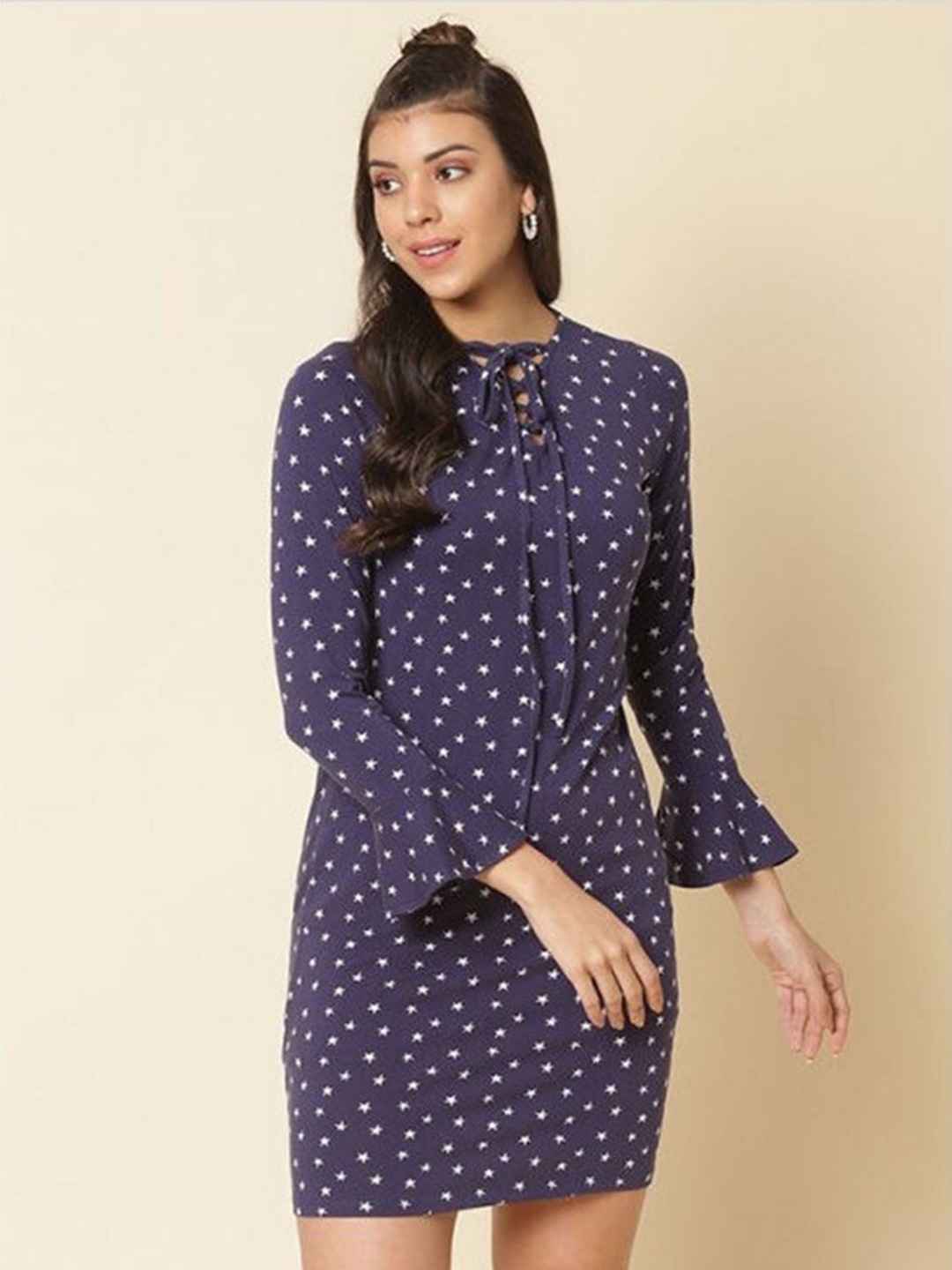 

Aila Conversational Printed Tie-Up Neck Sheath Dress, Multi