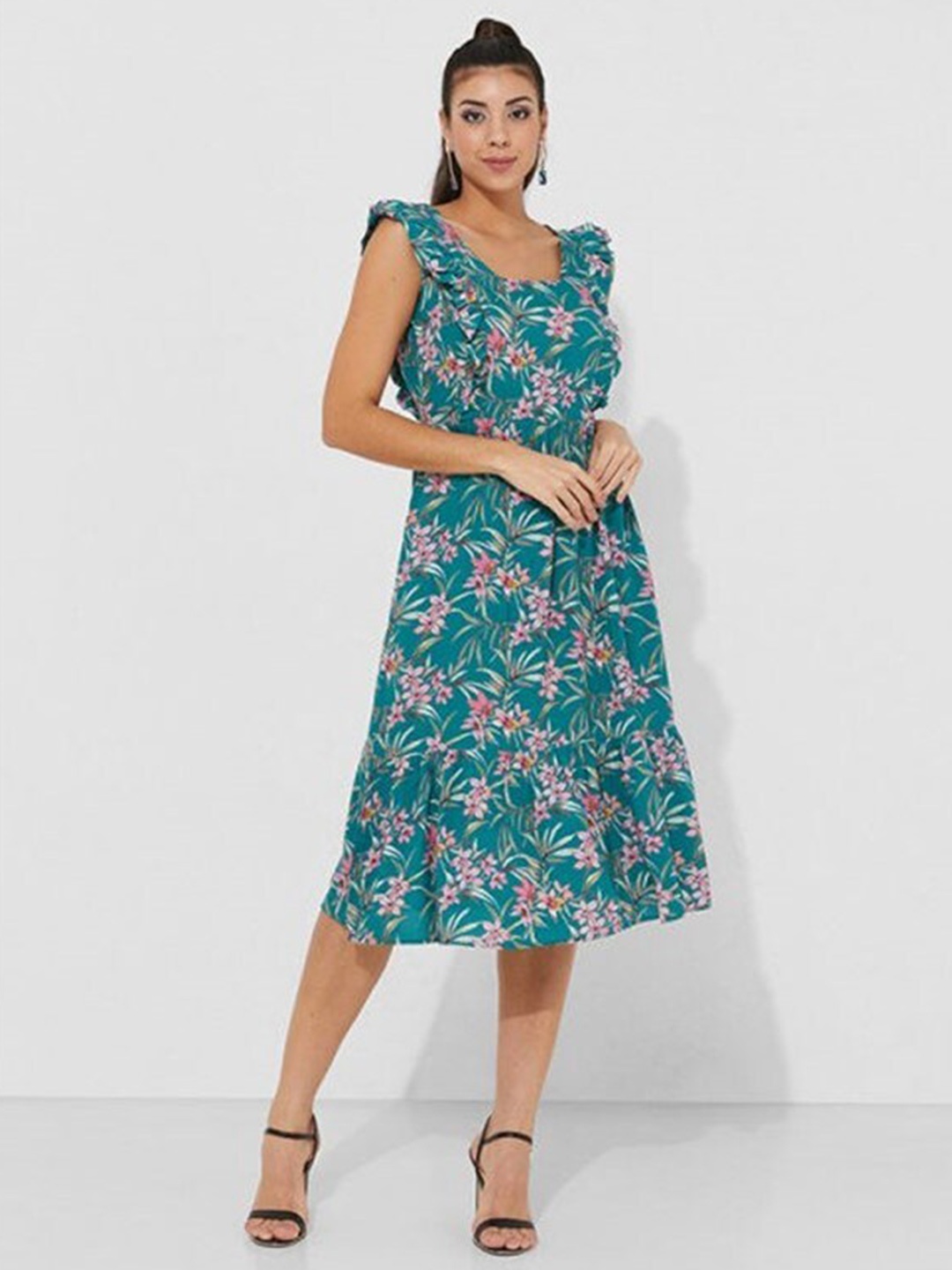 

Aila Floral Printed Square Neck Flutter Sleeves Fit & Flare Midi Dress, Green