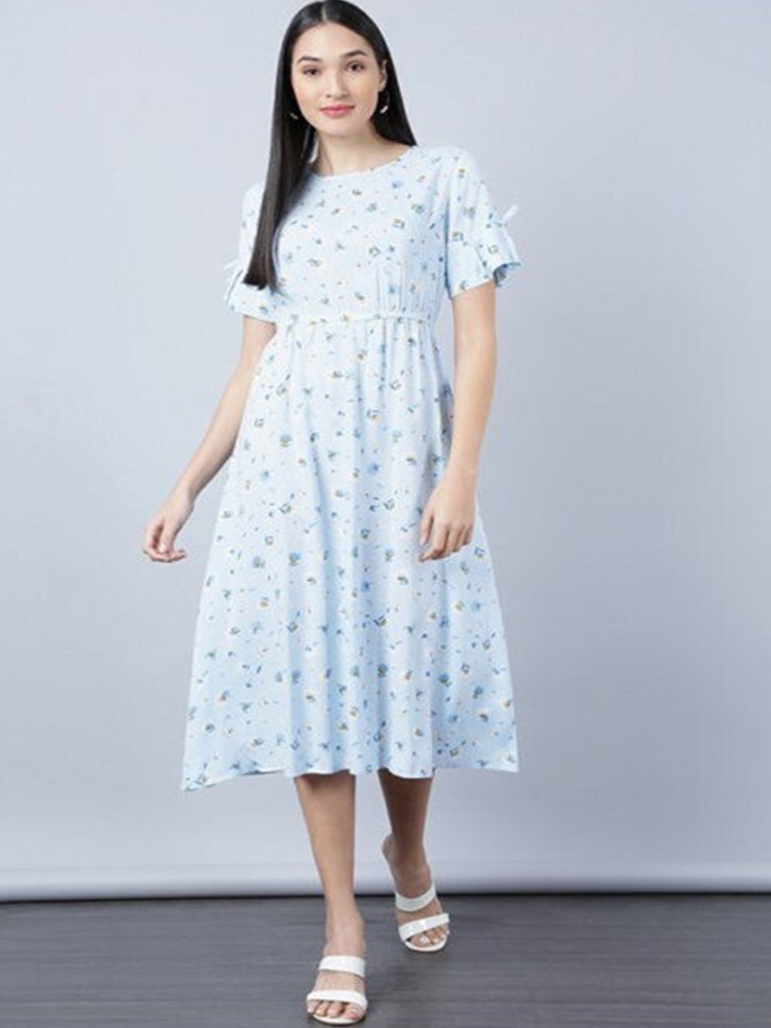 

Aila Floral Printed Flared Sleeves Fit & Flare Midi Dress, Blue