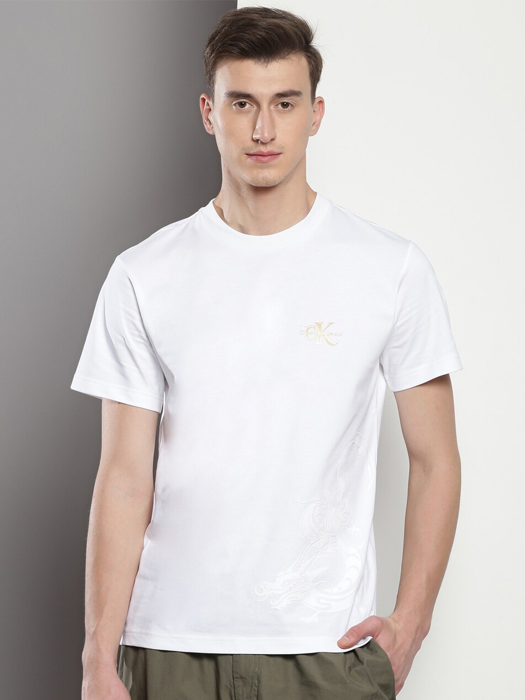 

Calvin Klein Jeans Solid Organic Cotton T-shirt, White