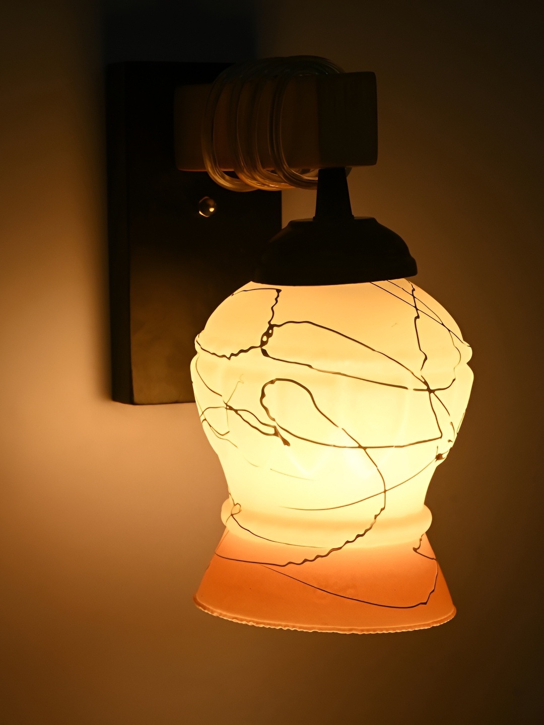 

Afast White Contemporary Glass Wall Lamp