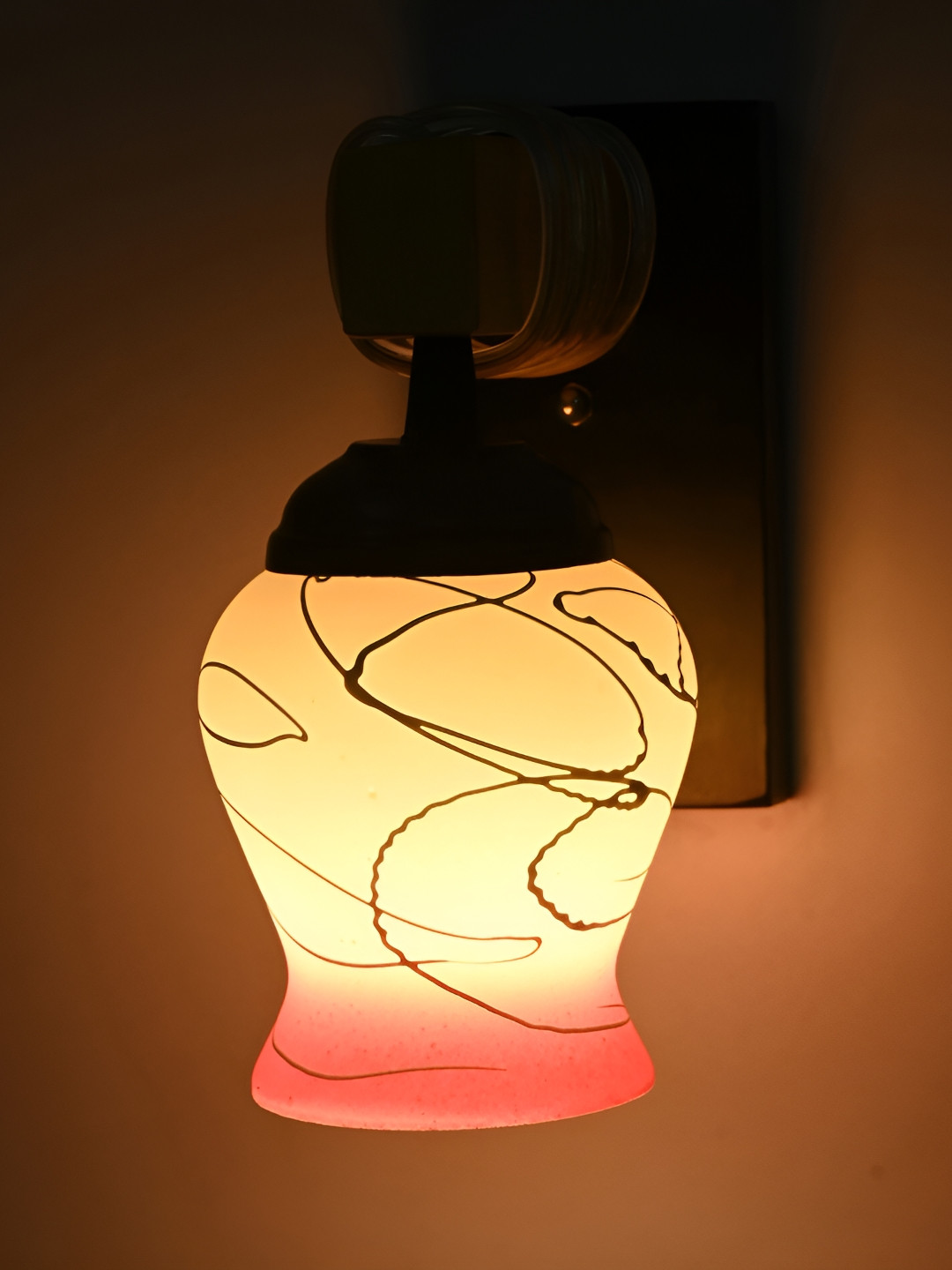 

Afast Pink White Colourblocked Bell Glass Wall Lamp