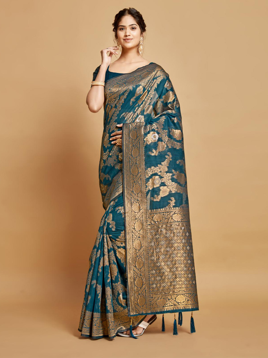 

Dori Floral Woven Design Zari Detail Saree, Teal