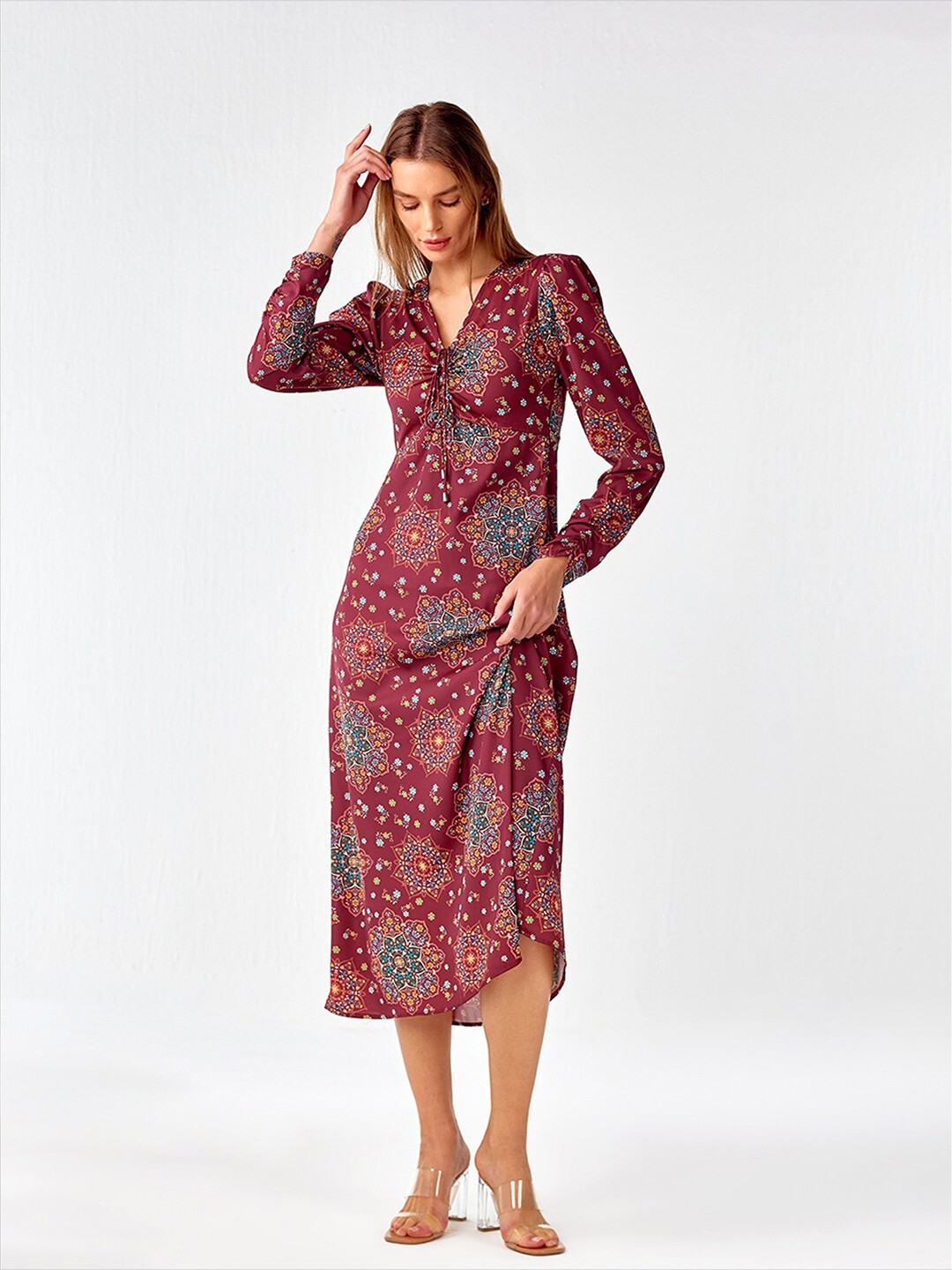 

COVER STORY Ethnic Motifs Printed Ruched V-Neck Midi Sheath Dress, Rust
