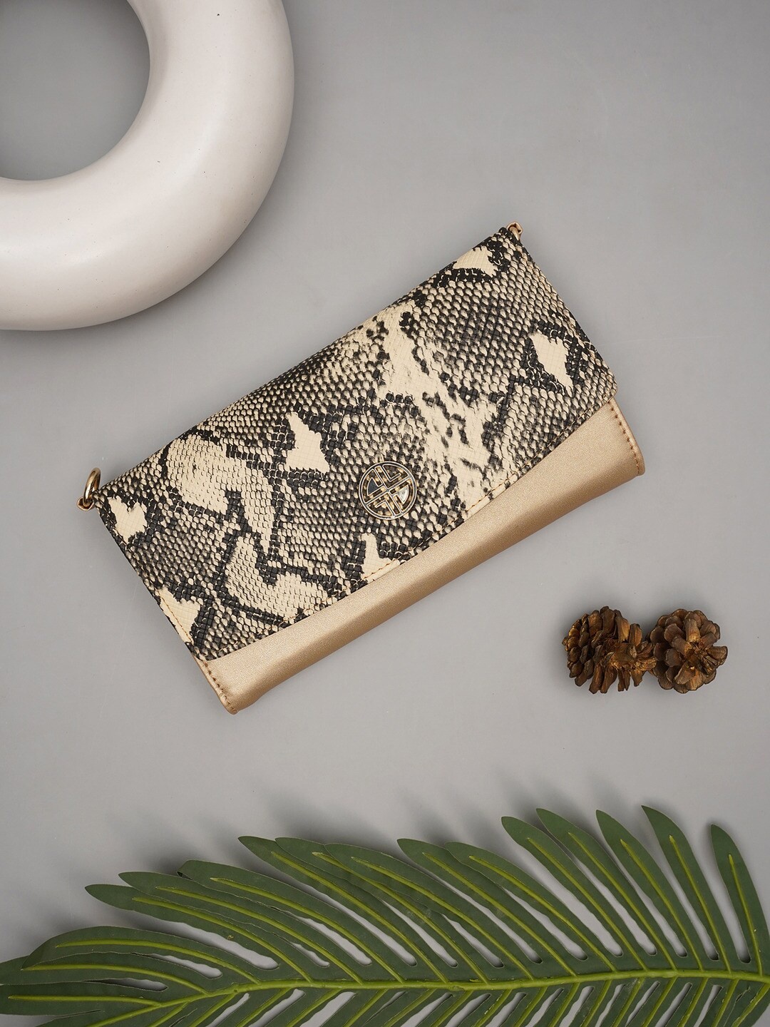 

Carlton London Animal Skin Printed Two Fold Wallet, Beige
