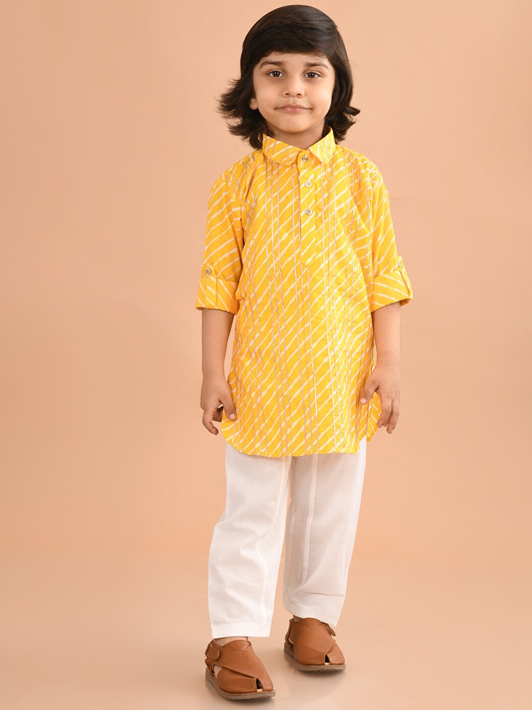 

LIL PITAARA Boys Floral Printed Shirt Collar Roll-Up Sleeves Pure Cotton Kurta With Salwar, Yellow