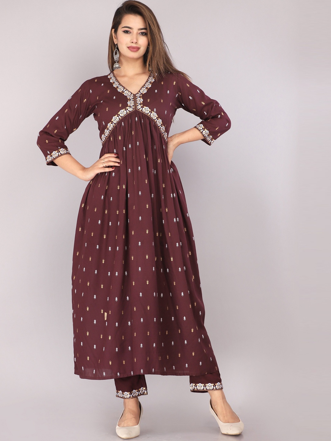 

MARISY Ethnic Motifs Printed V-Neck Empire Kurta with Trousers, Coffee brown