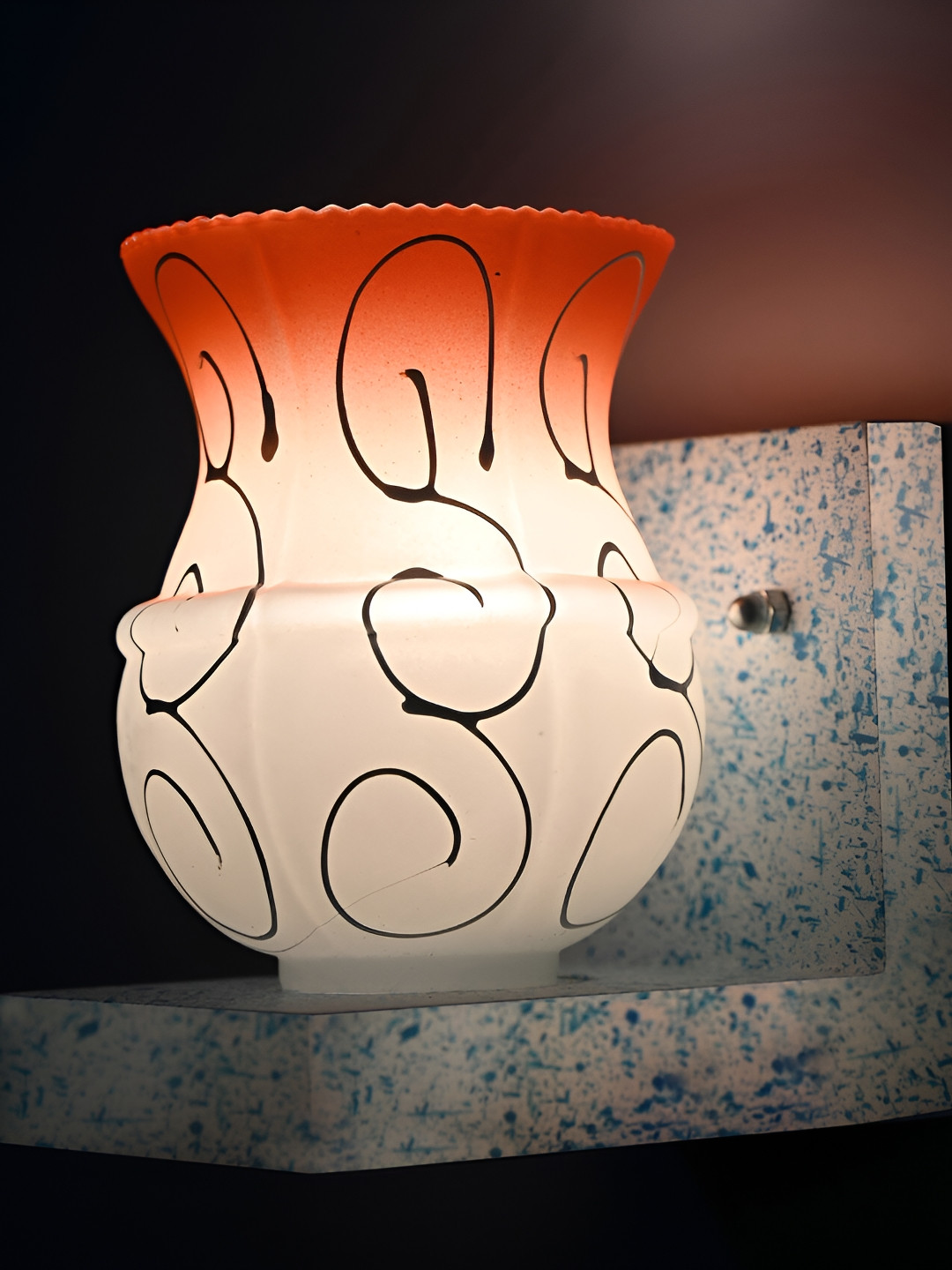 

Afast Orange & Grey Printed Abstract Shaped Glass Wall Lamp