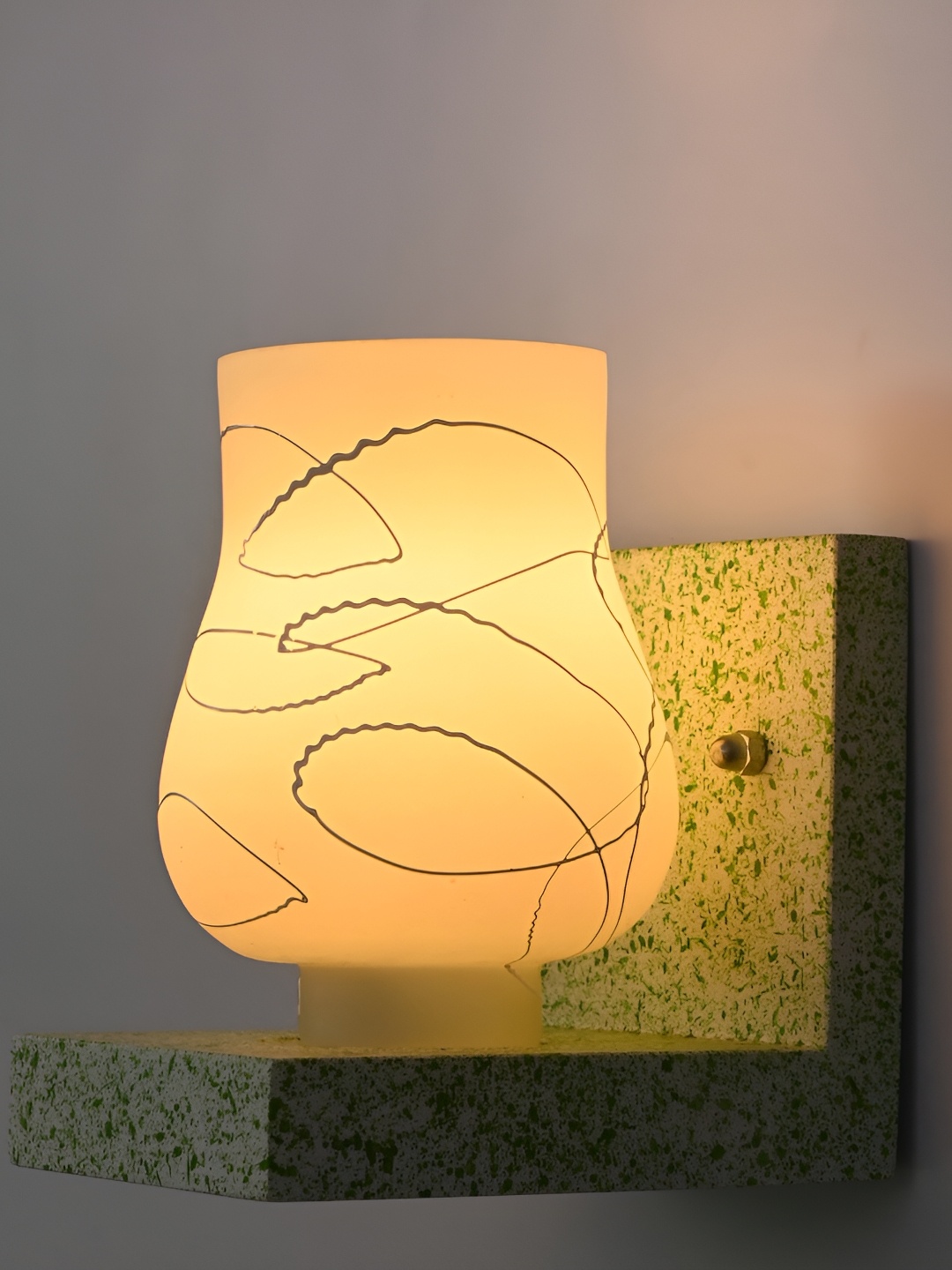 

Afast White Abstract Glass Wall Lamp
